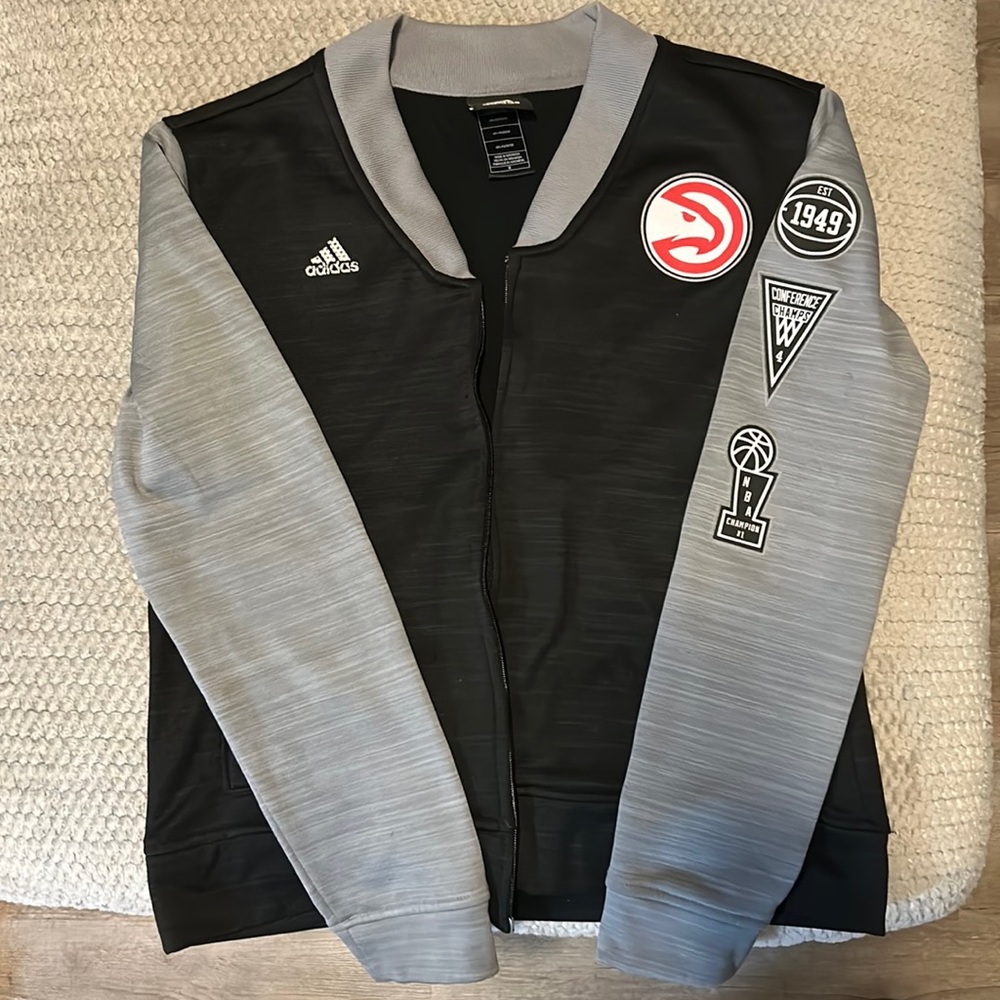 Atlanta Hawks Adidas jacket, sz kid’s medium, black/gray